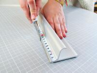 Schneidelineal mit Griff
